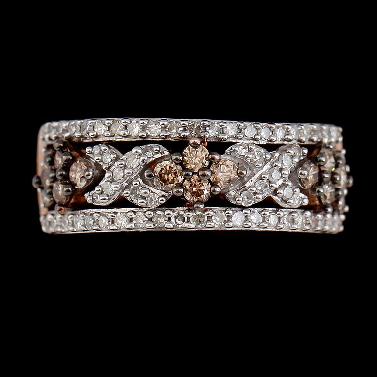 RING, 14K roséguld, diamanter tot ca 0.75 ct. Vikt ca 5 g.