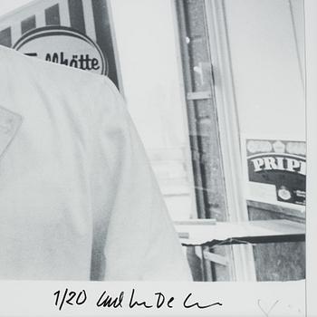 Carl Johan De Geer, photograph, signed 1/20.
