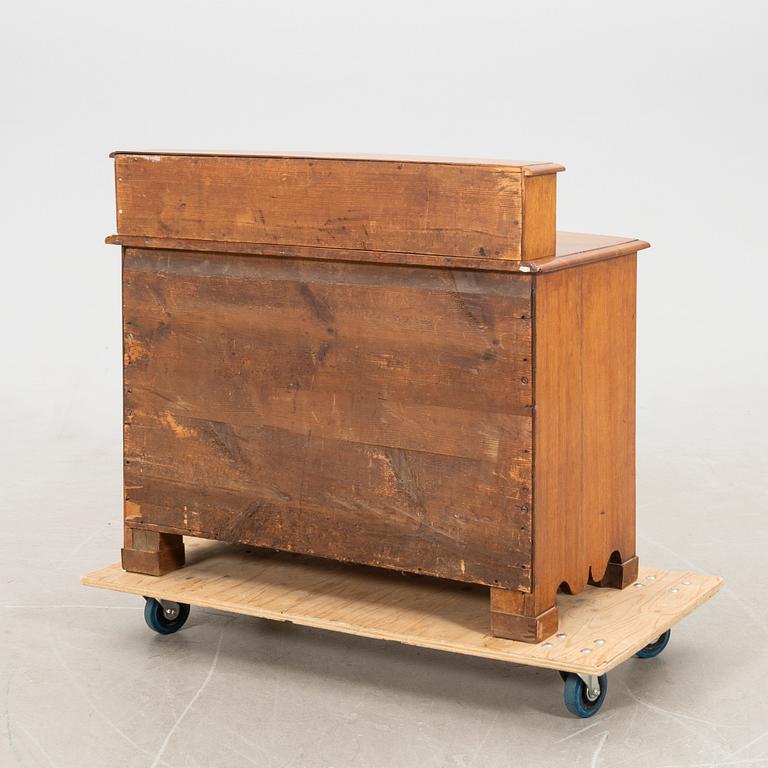 Chest of drawers with a superstructure, Late Baroque 18th century.