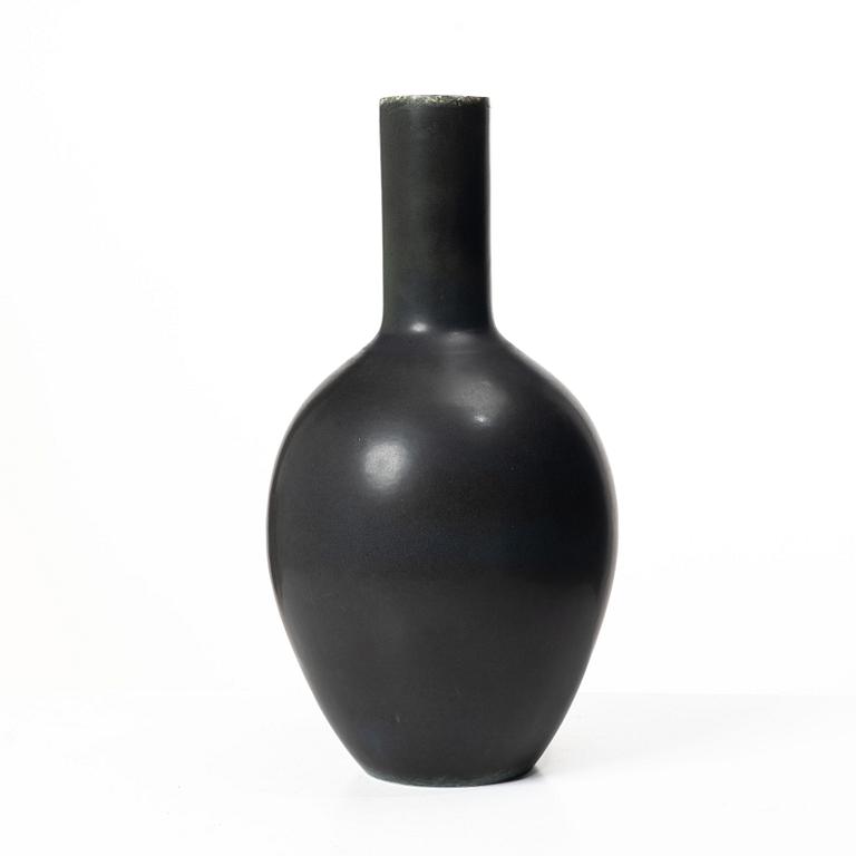 Carl-Harry Stålhane, A stoneware floor vase, Rörstrand.