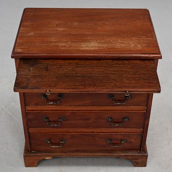 BYRÅ, England, 1900-talets början.