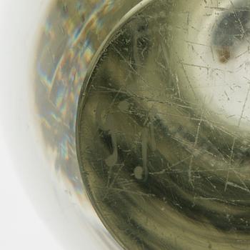 GUNNEL NYMAN, VASE. Unclear signature. G. Nyman, Nuutajärvi Notsjö. Late 1940s.