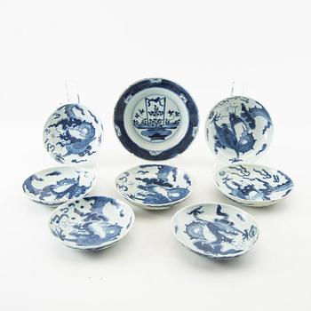 Fat, åtta stycken, olika. Qing dynastin.