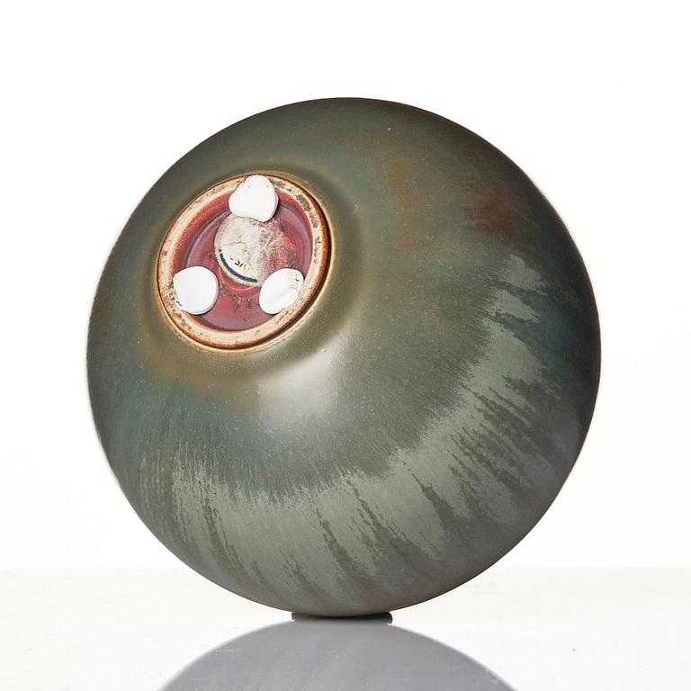 Berndt Friberg, a stoneware vase, Gustavsberg Studio, 1954.