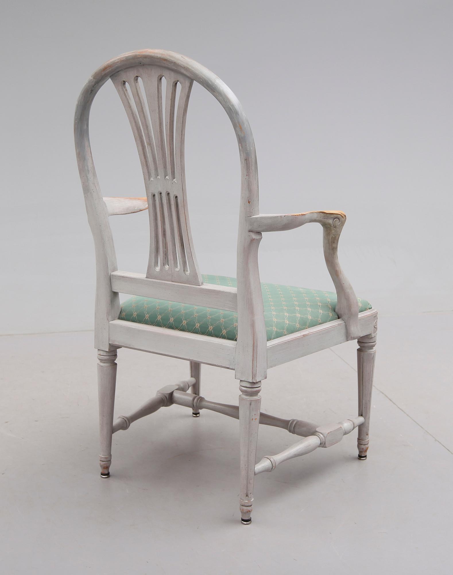 KARMSTOL, gustaviansk stil, 1900-talets andra hälft.