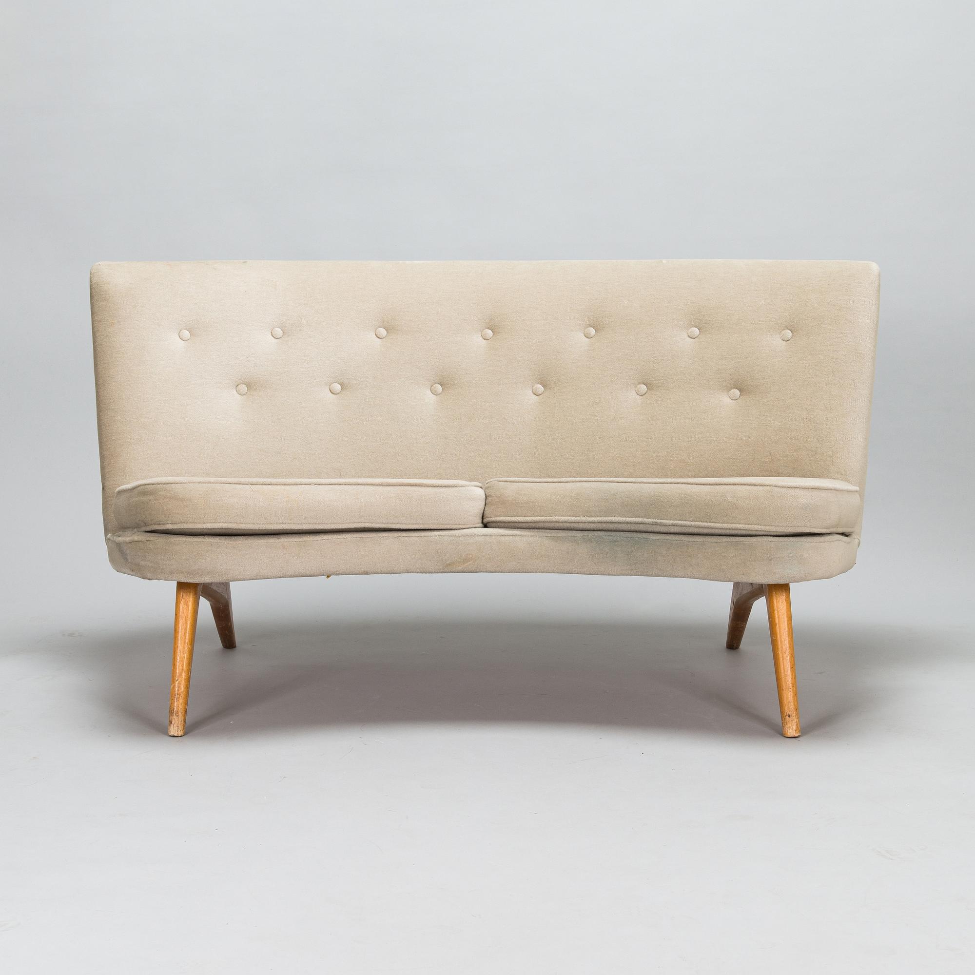 Carl Gustaf Hiort af Ornäs, a 1950s 'Kim' sofa for Puunveisto Oy.