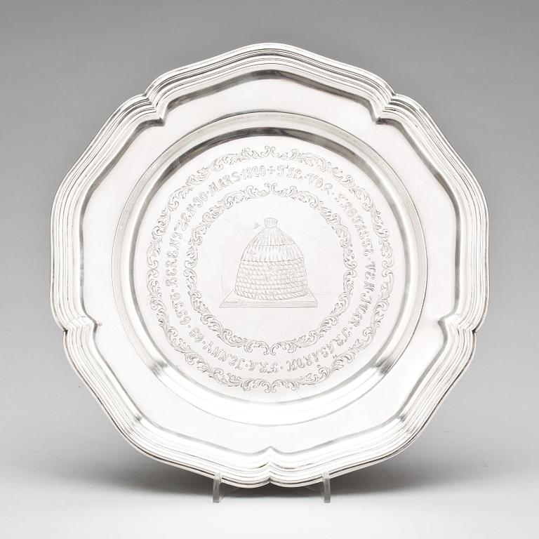 Fat, silver 830, J. Tostrup, Norge. Vikt ca 376 gram.