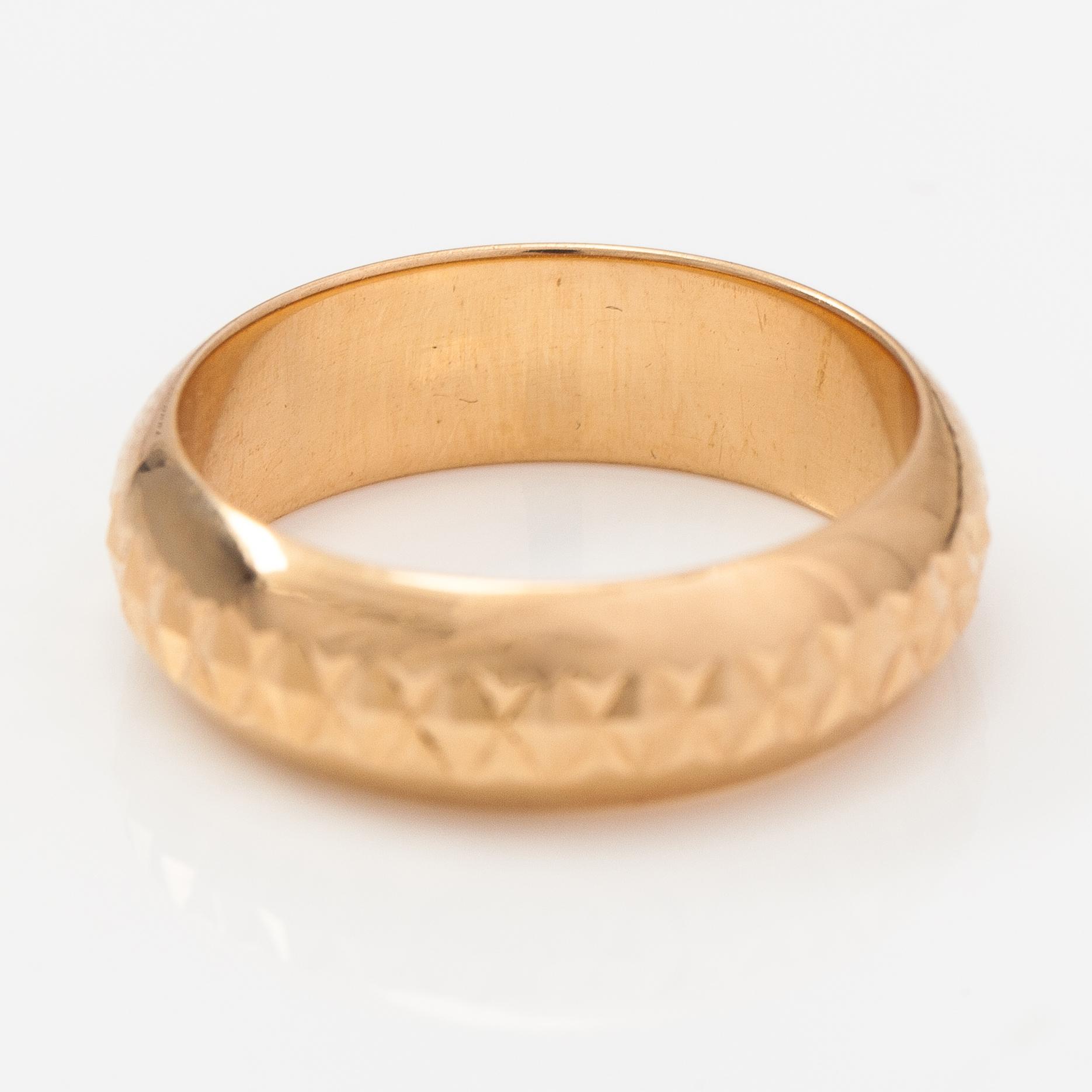 An 18K gold ring. Westerback, Helsinki 1972.