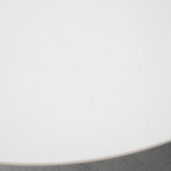 Eero Saarinen, a 'Tulip' dining table, Knoll International.
