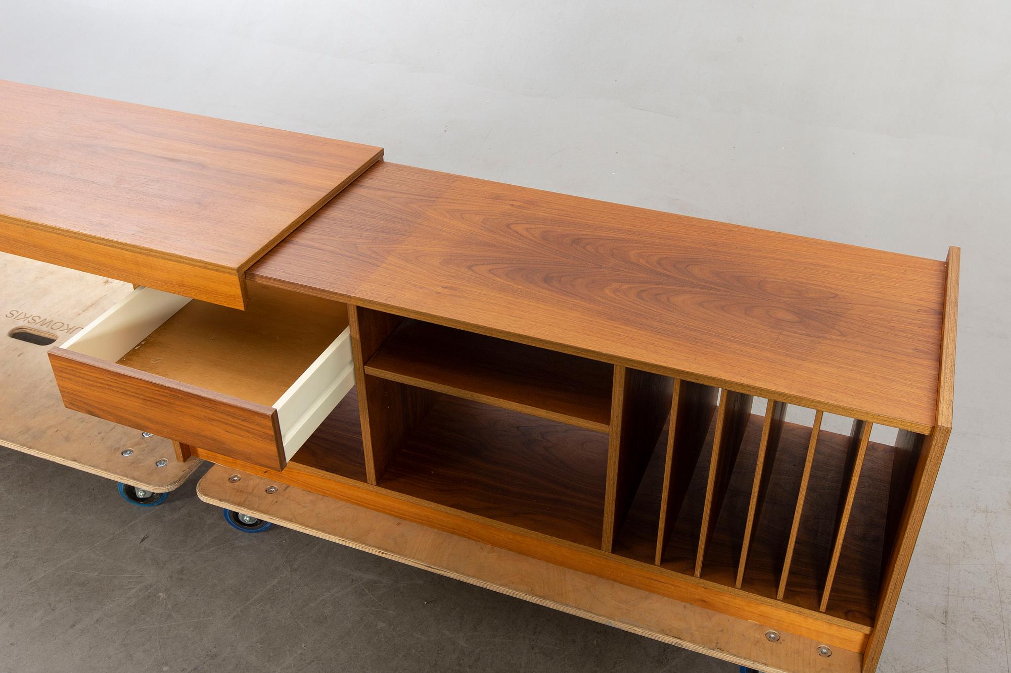 Stereobänk/sideboard 1970-tal.