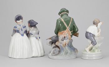 FIGURINER, 3 st. Porslin. Royal Copenhagen, 1900-talets mitt.