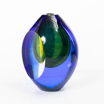 Erika Lagerbielke, sculpture/vase, Orrefors Expo, 1996, signed.