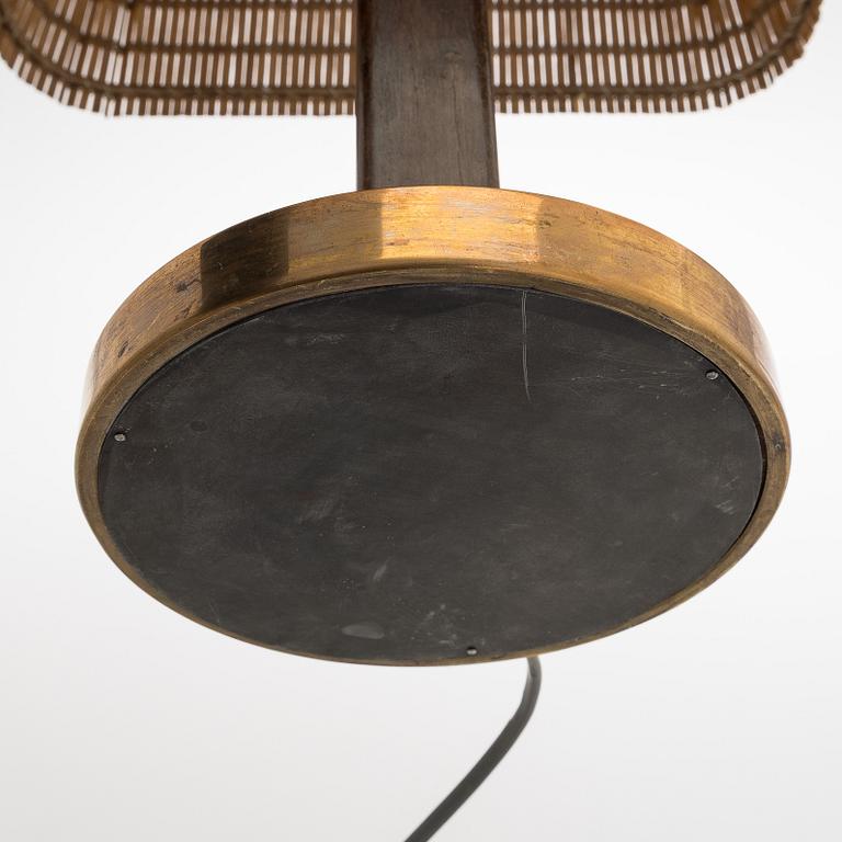 Paavo Tynell, bordslampa, modell 5066 för Taito 1940-tal.