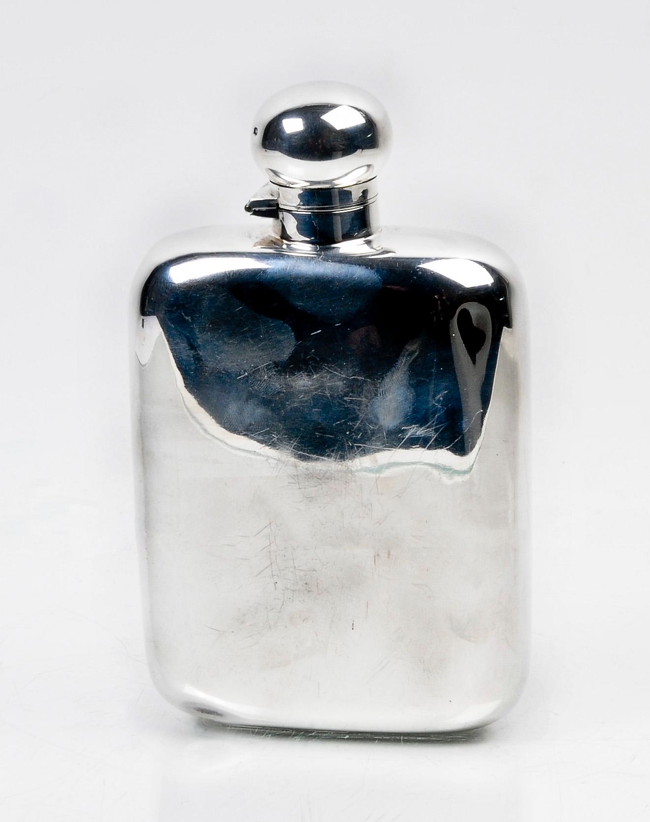 BRÄNNVINSPLUNTA, silver, Sheffield 1919. Vikt ca 403 g.
