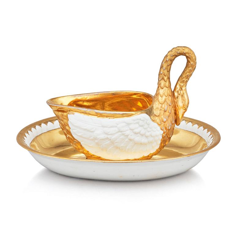 Kopp med fat, porslin. Frankrike, 1800-tal, märkt Mre Imp le de Sèvres.