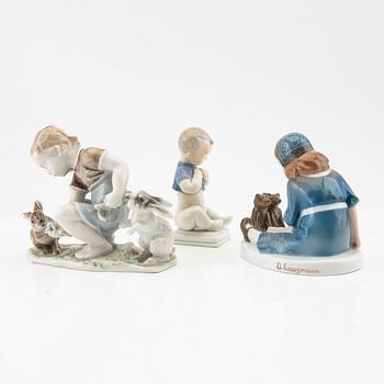 Figurines 5 pcs Hutchenreuther/Rosenthal/Rörstrand mid-20th century porcelain.