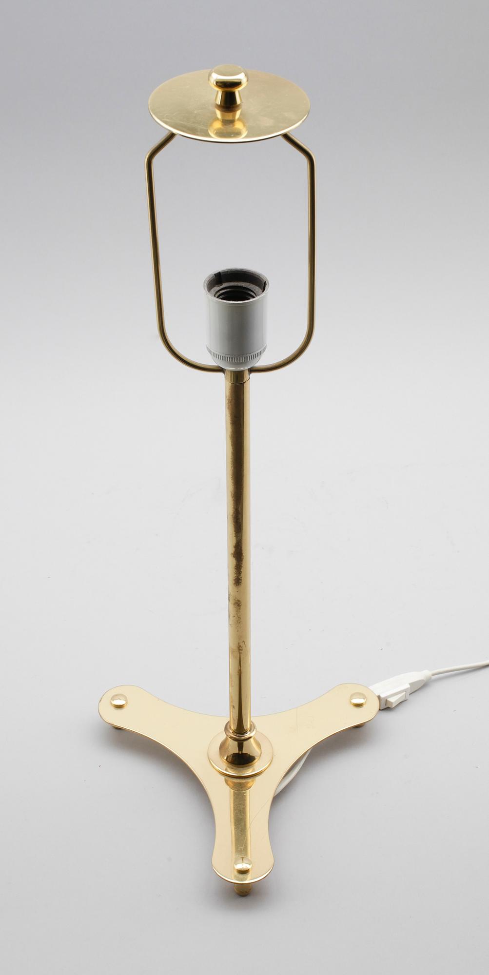 BORDSLAMPA, mässing, modell 2467/2, Josef Frank, Firma Svenskt Tenn.