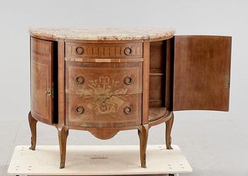 BYRÅ, Louis XVI-stil. 1900-tal.