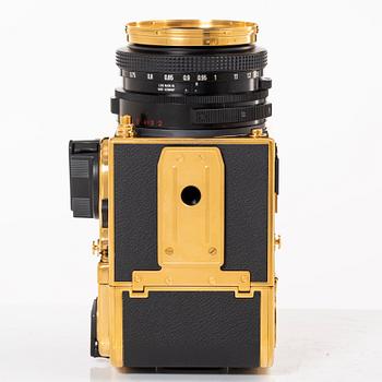 A Hasselblad camera, 2000FC/M, anniversary edition, 1985.
