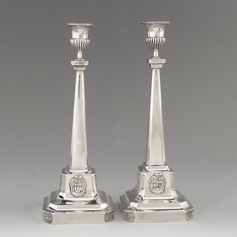 A pair of Swedish 18th century silver candlesticks, mark of Pehr Zethelius, Stockholm 1799.