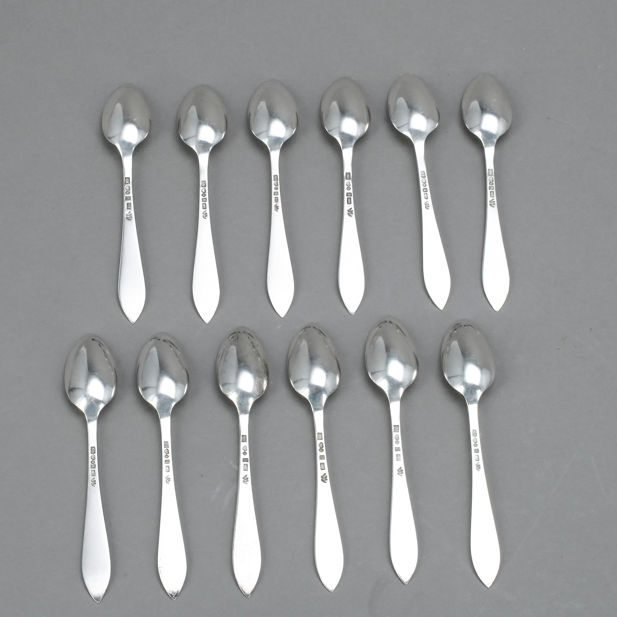 KAFFESKEDAR, 12 st, silver, Wiwen Nilsson, Lund, 1934-1936, vikt ca 133 g.