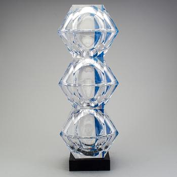 A Lars Hellsten polished glass sculpture, Orrefors, Sweden 1992.