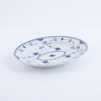 Dinner service, porcelain, 50 pieces, "Musselmalet", Royal Copenhagen, Denmark.