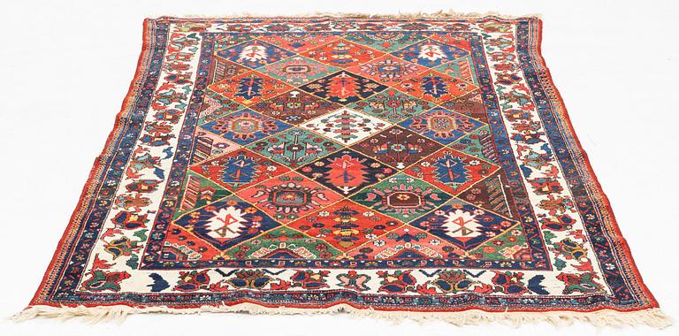 A rug, semi-antique Bakthiari, ca 210 x 148 cm.