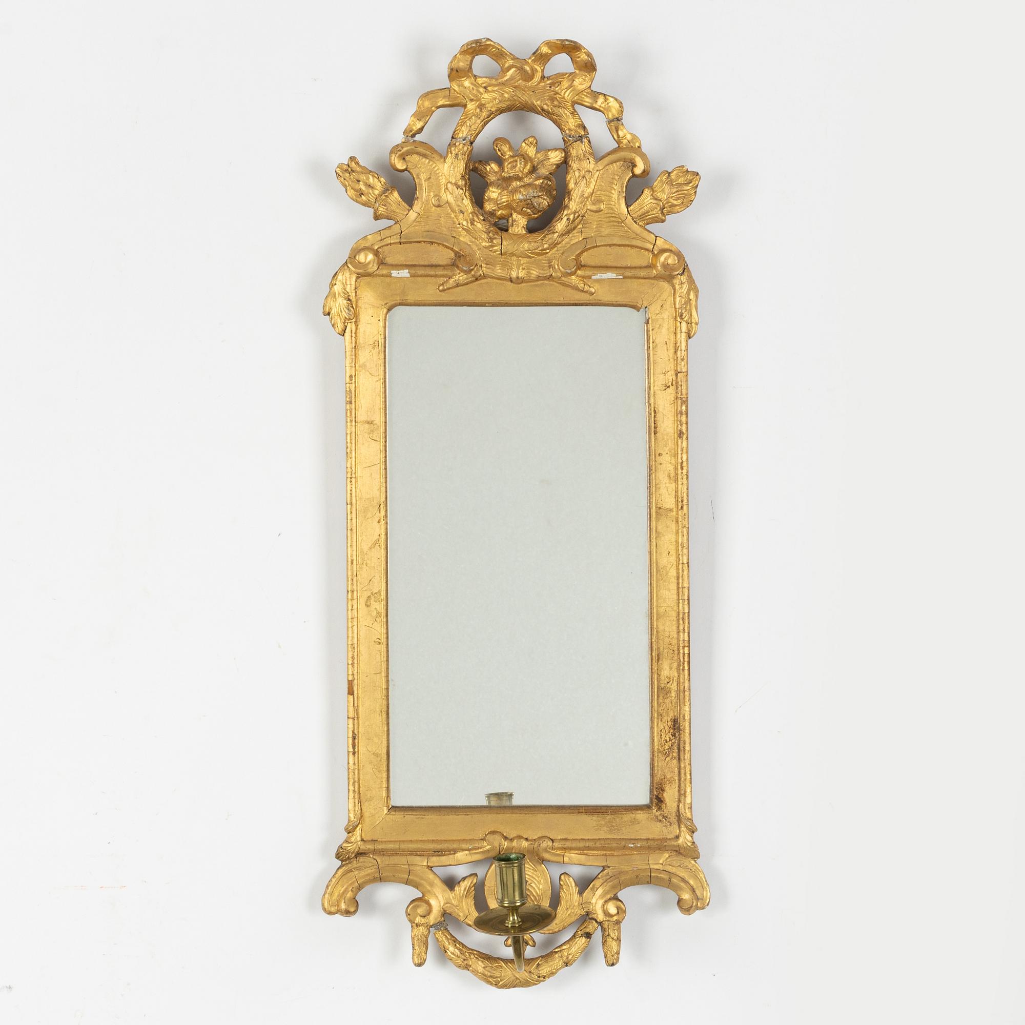 Spegellampetter, två stycken, för ett ljus, Gustaviansk samt Gustaviansk stil, sent 1700- respektive sent 1800-tal.