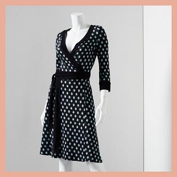 DRESS, Diane von Furstenberg.