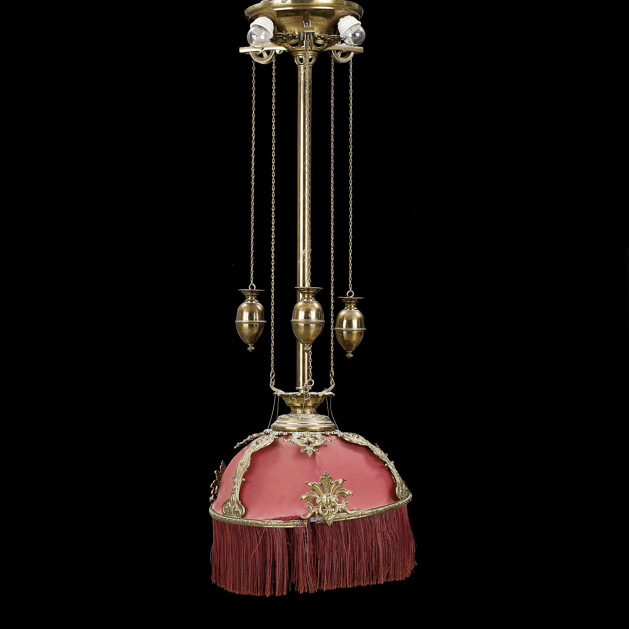 TAKLAMPA, 1900-talets första hälft.