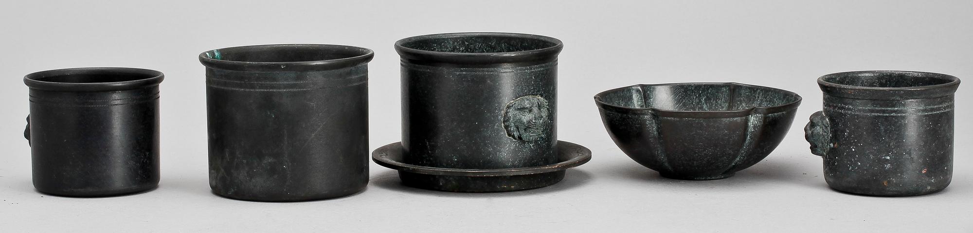 YTTERFODER, FAT SAMT SKÅL, 6 delar, brons, 1900-talets första hälft.