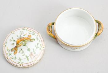 LOCKSKÅL, porslin, "Flora Danica", Royal Copenhagen.