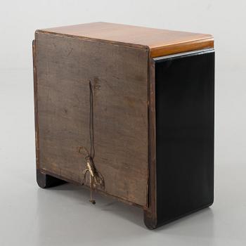 A cocktail cabinet, mid 1900's.