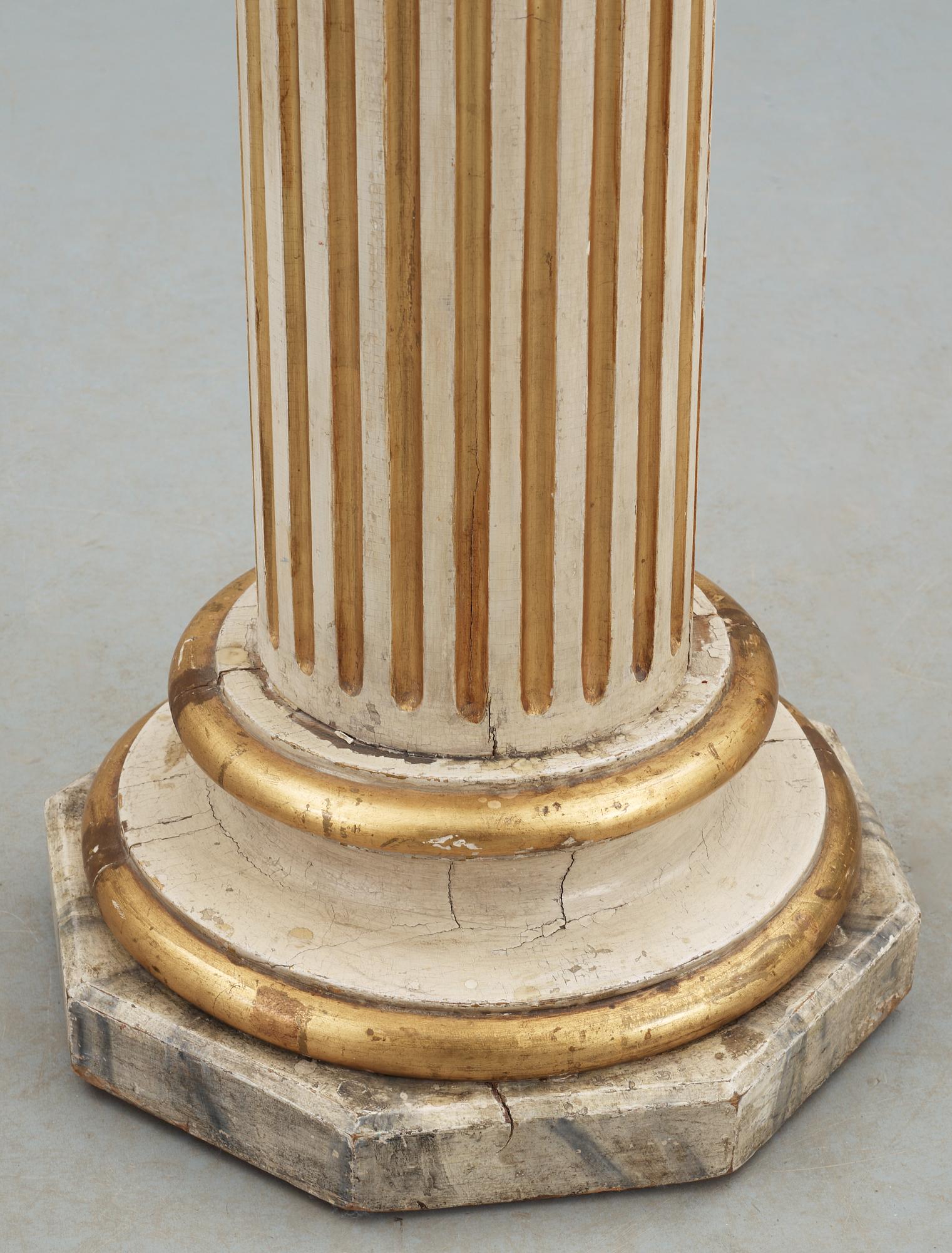 A Gustavian late 18th century column.