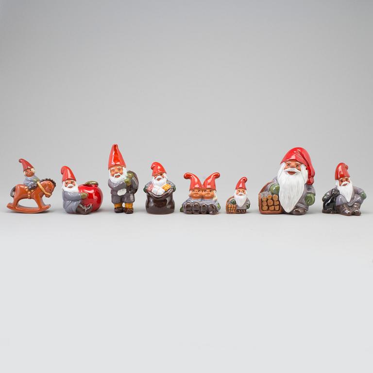 ROLF BERG, 8 st tomtefiguriner, lergods.