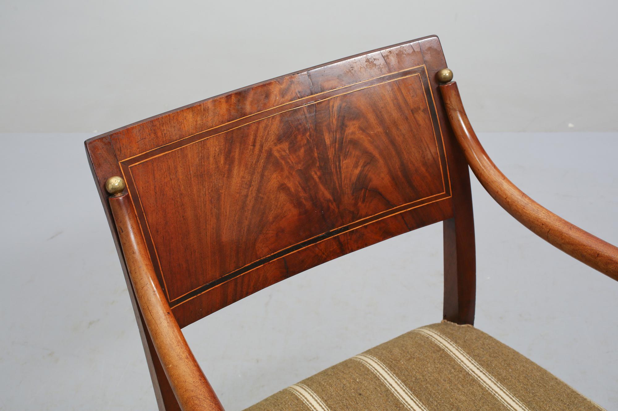 KARMSTOLAR, ett par, Karl-Johan, 1800-talets första hälft.