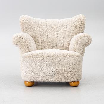 A Swedish Modern armchair, 1940s.