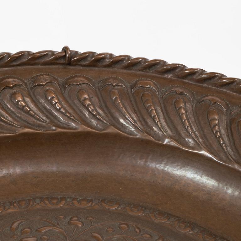 Bricka/presenterfat, koppar, barockstil, 1800-tal.