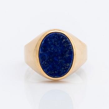 KLACKRING 18K guld m lapis lazuli ca 10 x 12 mm.