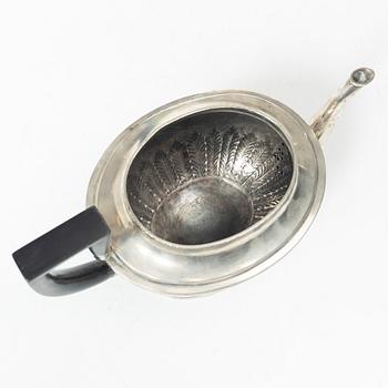 An Empire silver teapot, Northern Europe, first half of the 19th century.