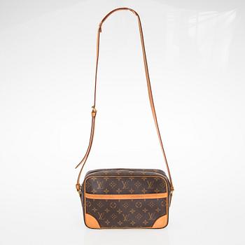 Louis Vuitton, "Trocadero 27", väska.