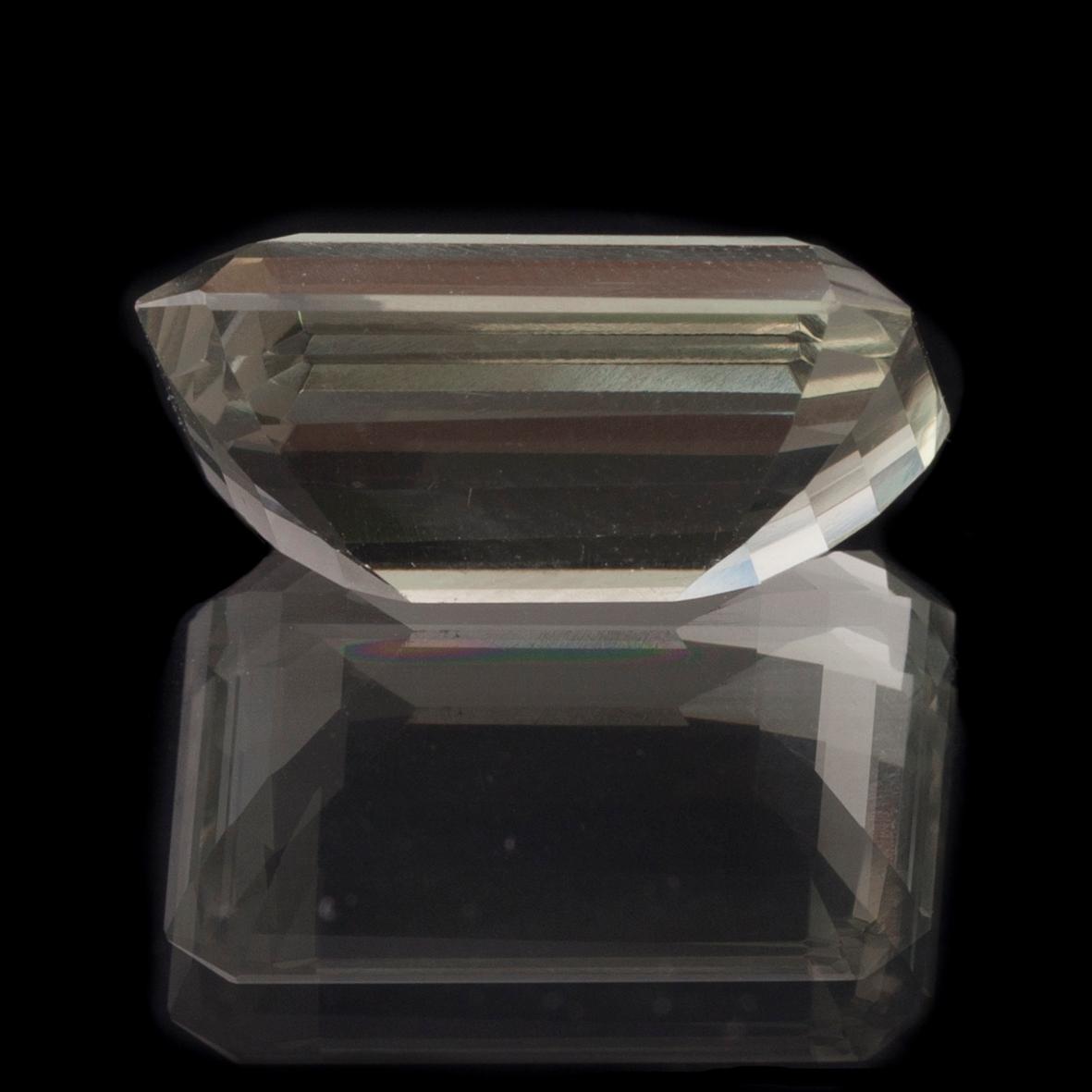 GRÖN AMETIST, smaragdslipad,  ca 19,12 ct.