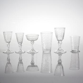 100 glasses, 20th century.