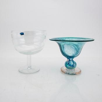Heikki Orvola, a set of two signed glass bowls Nuutajärvi Finland.