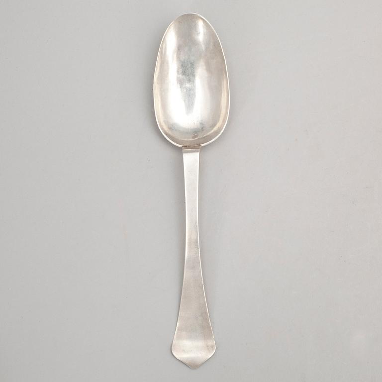 RÅTTSVANSSKED, silver, Hans Wolrath, Arboga 1737. Vikt ca 46 gram.