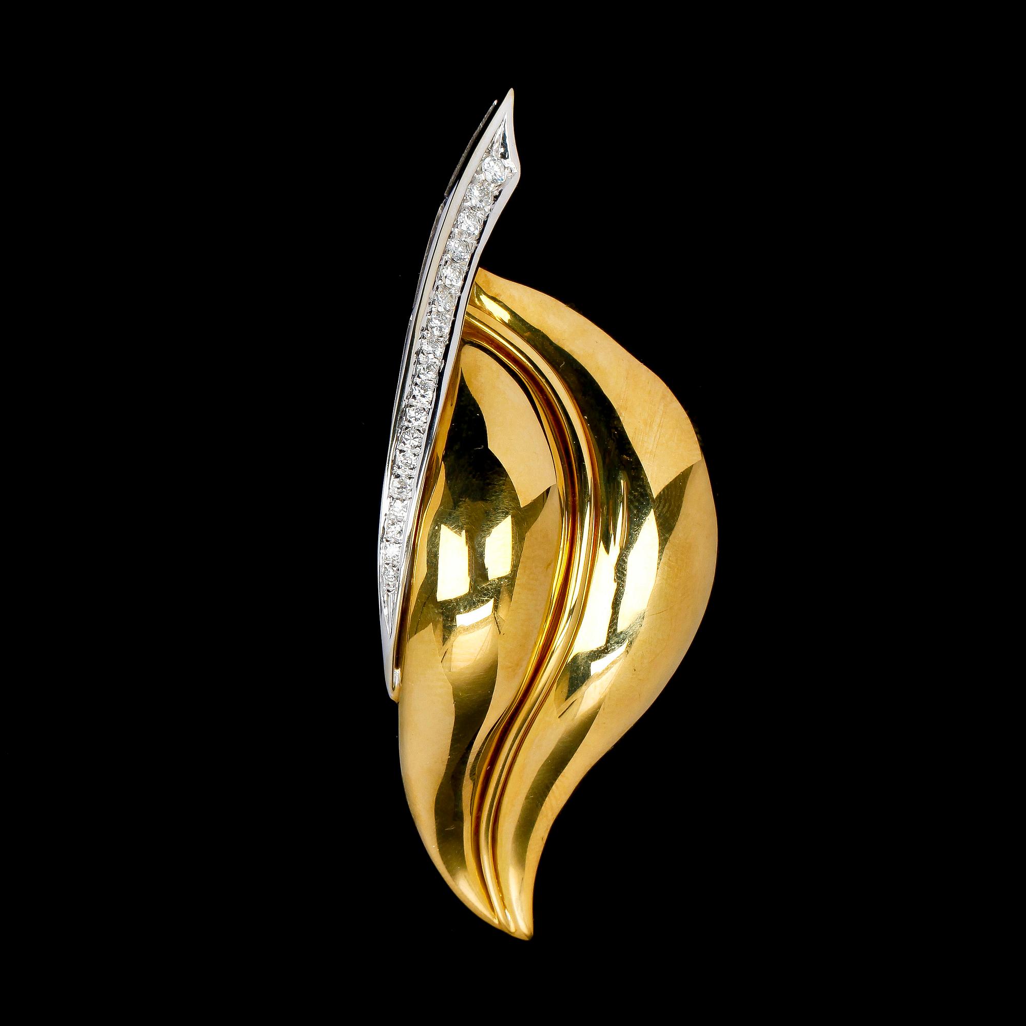 BROOCH, gold set with brilliant cut diamonds, tot. 0.52 cts.