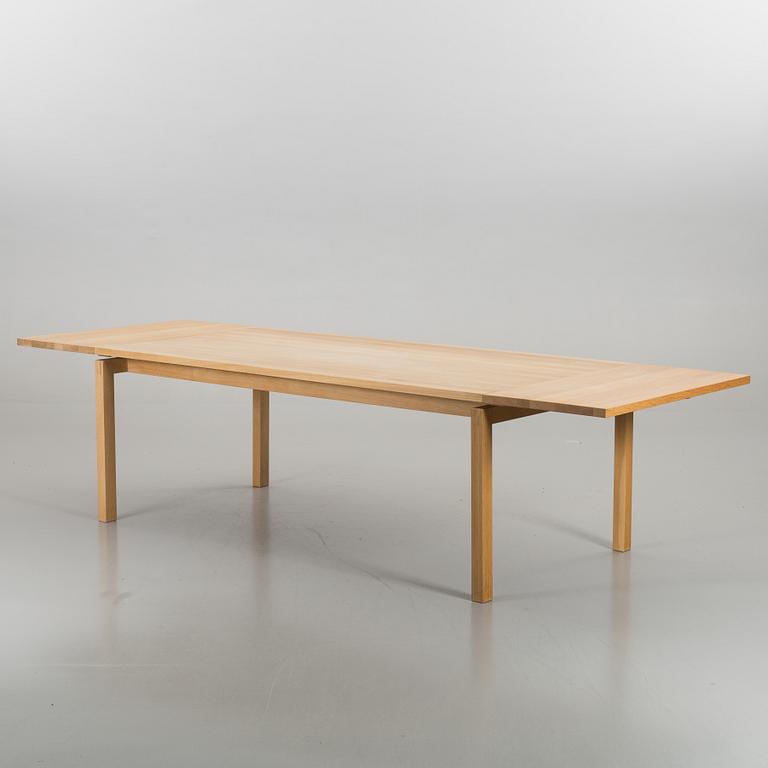 MATBORD, "Slitz", Möbelsnickarmästare Håkan Johansson, Olby Design sent 1900-tal.