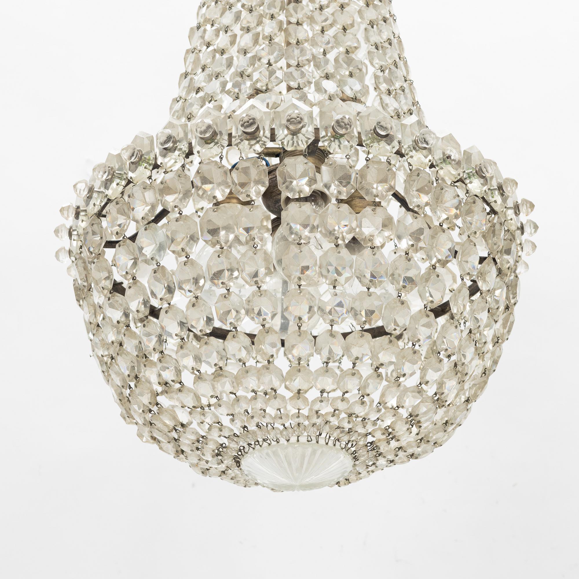 A chandelier, early 20th Century.