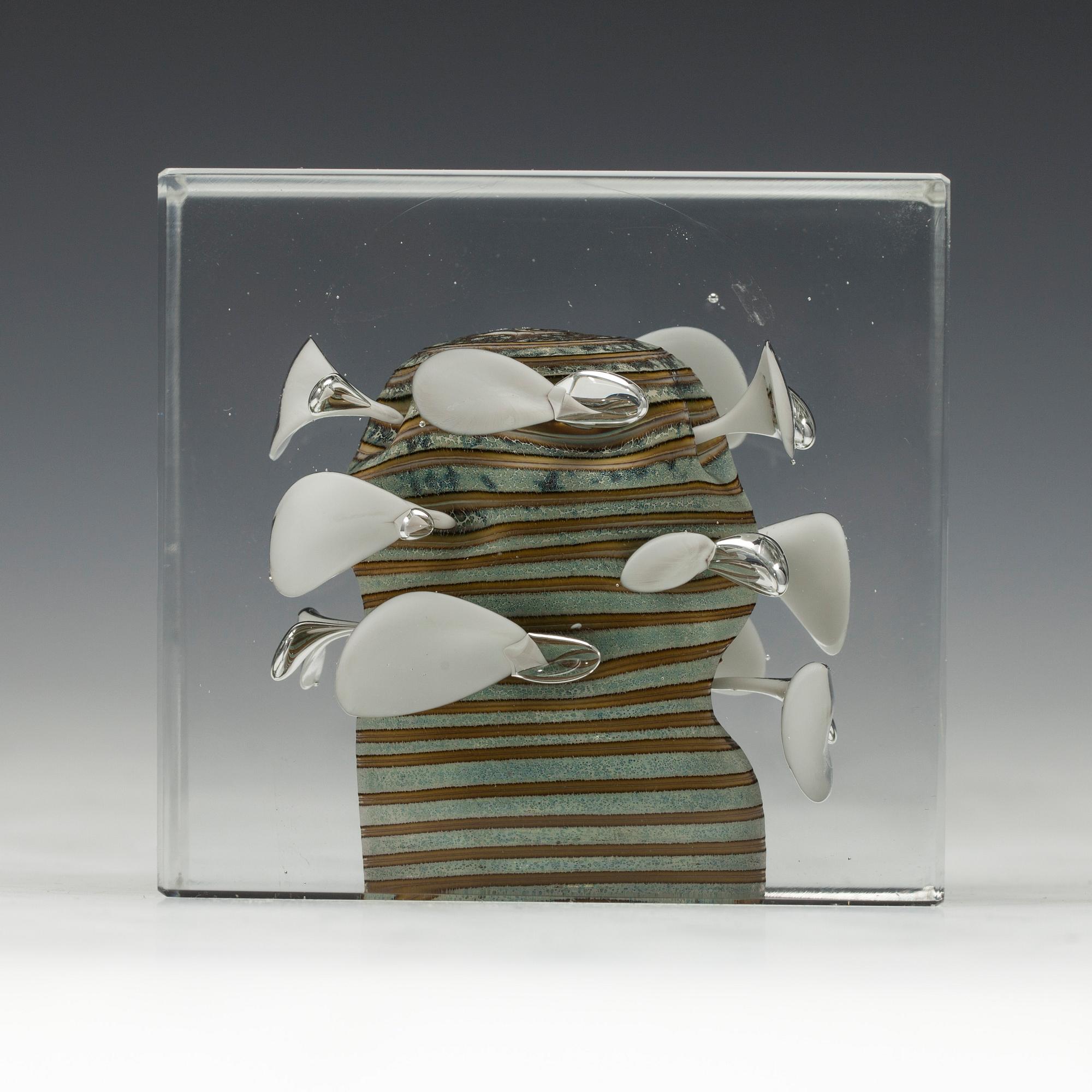ÅRSKUB, glas, signerad Oiva Toikka, Nuutajärvi 1981, numrerad 1280/2000.